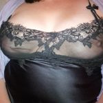 Marseillaise ronde et chaude comme la braise cherche rendez-vous coquin